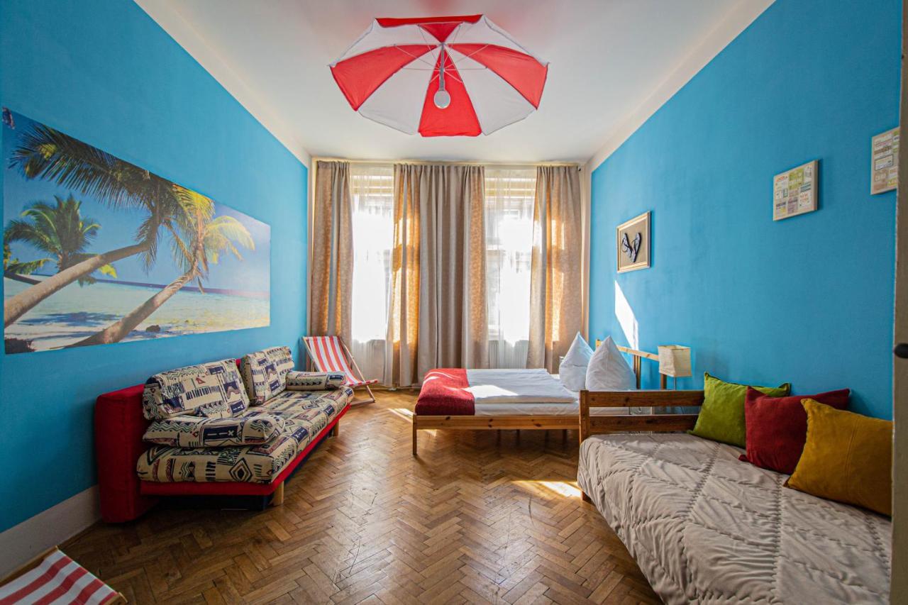 For Celebrations Spacious 3Bdr Apartment With Balcony Πράγα Εξωτερικό φωτογραφία