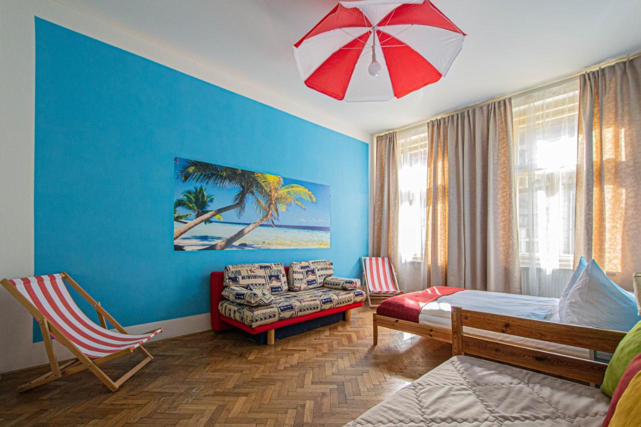 For Celebrations Spacious 3Bdr Apartment With Balcony Πράγα Εξωτερικό φωτογραφία