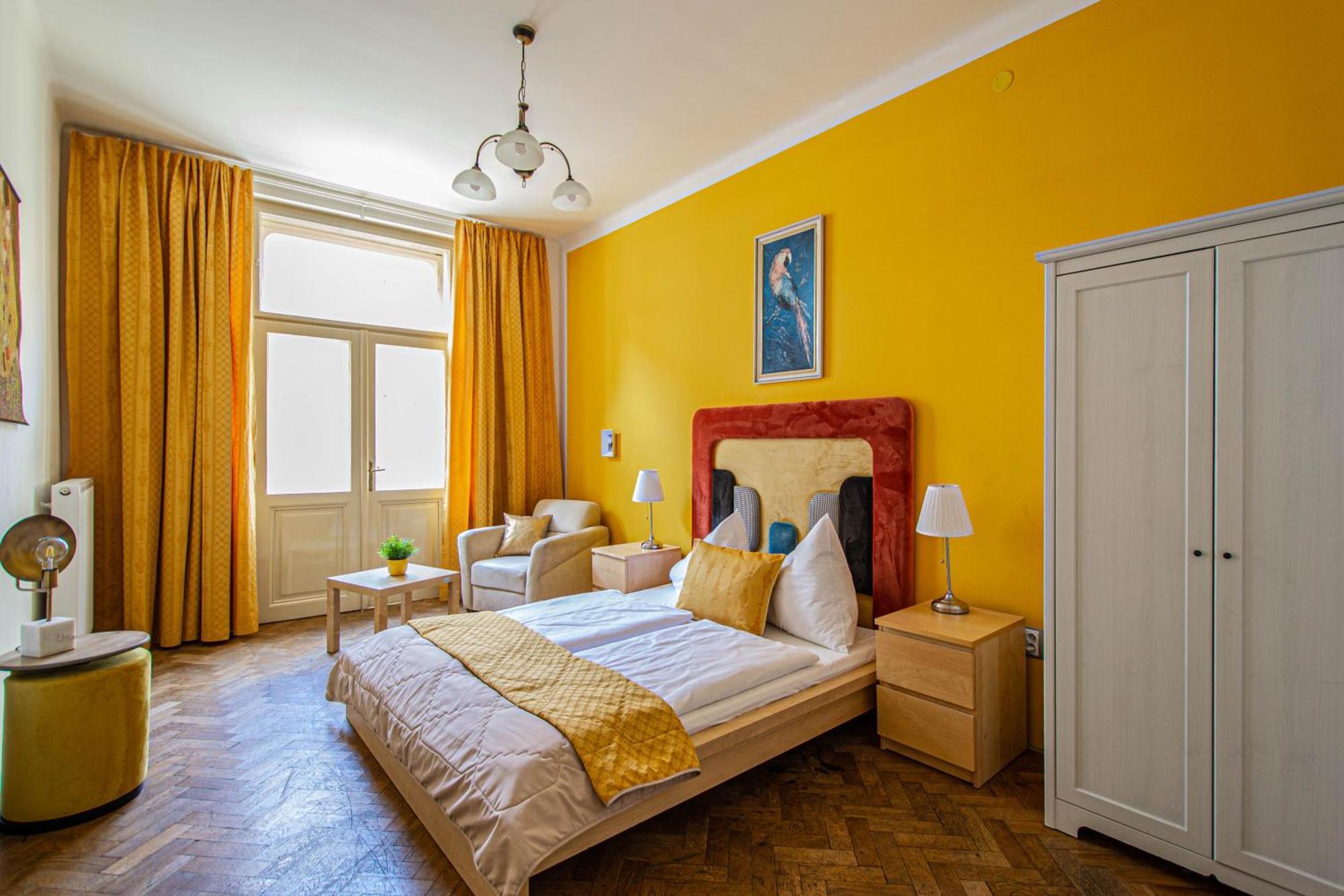 For Celebrations Spacious 3Bdr Apartment With Balcony Πράγα Εξωτερικό φωτογραφία
